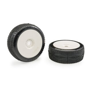 Kyosho Matrix Nova Clay Soft verklebt auf weissen Felgen 1:8 (2)